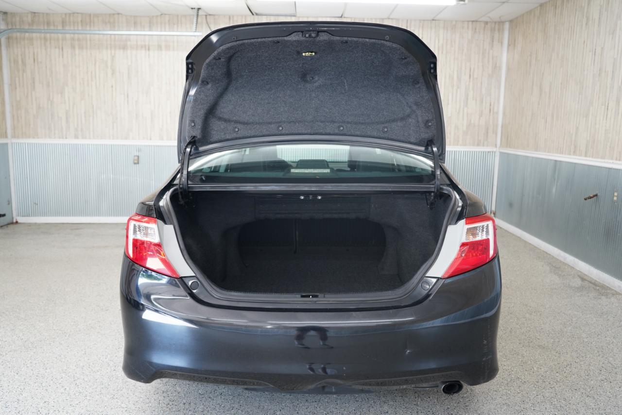 Toyota Camry SE 2012