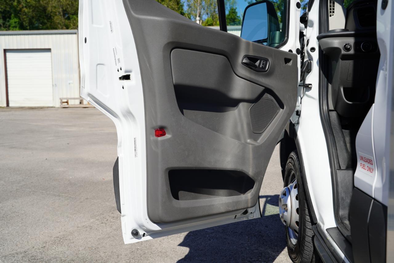 Ford Transit Cutaway T-350 RWD DRW 138" WB 9950 GVWR 2022
