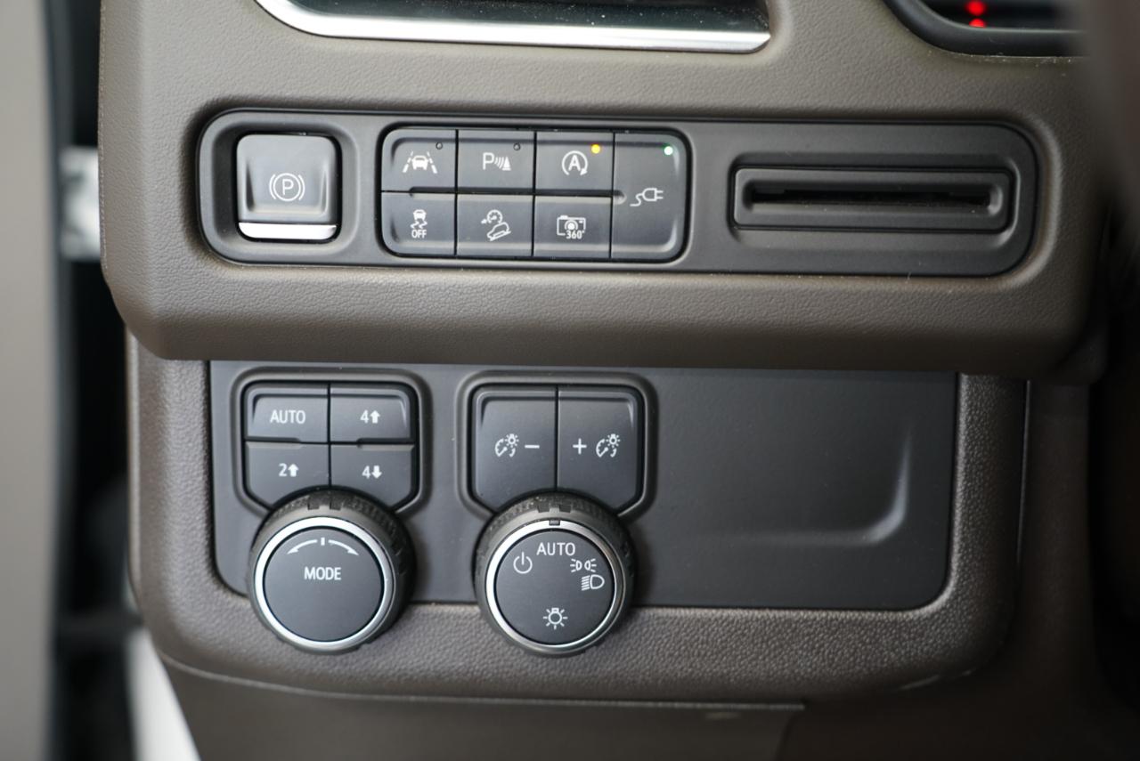Chevrolet Suburban 4WD 4dr Z71 2022