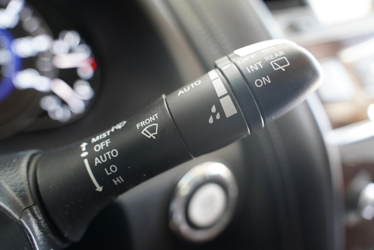 Infiniti QX80 4WD 4dr 2015
