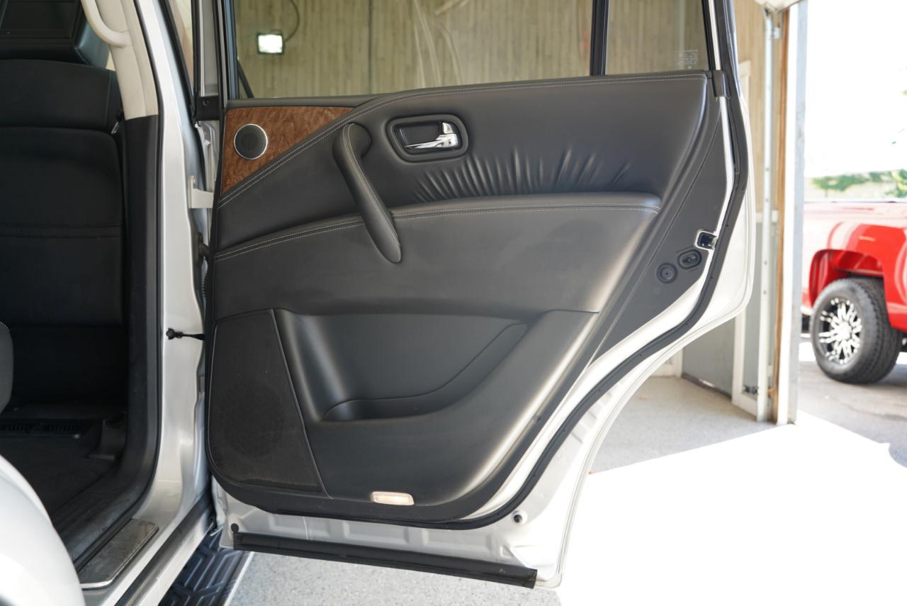 Infiniti QX80 4WD 4dr 2015