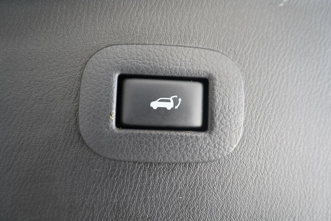 Infiniti QX80 4WD 4dr 2015