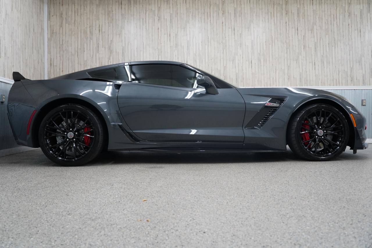 Chevrolet Corvette 2dr Z06 Cpe w/2LZ 2018