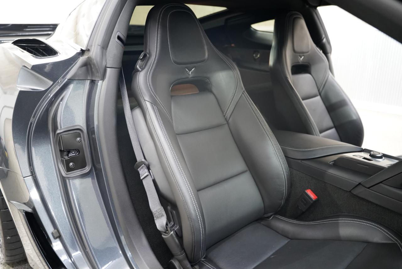 Chevrolet Corvette 2dr Z06 Cpe w/2LZ 2018