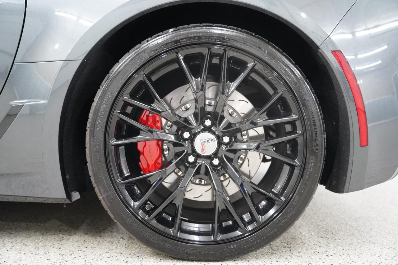 Chevrolet Corvette 2dr Z06 Cpe w/2LZ 2018