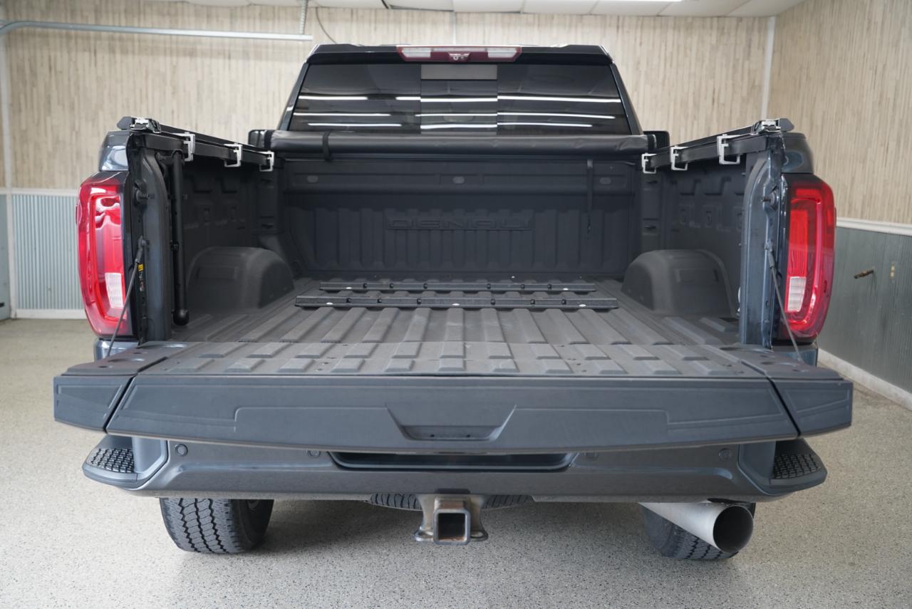 GMC Sierra 2500HD 4WD Crew Cab 159" Denali 2020