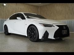 2022 Lexus IS 