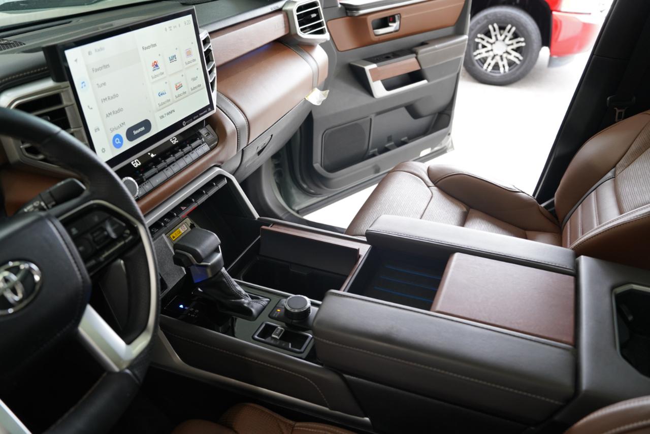 Toyota Tundra 4WD 1794 Edition Hybrid CrewMax 5.5' Bed (Natl) 2024