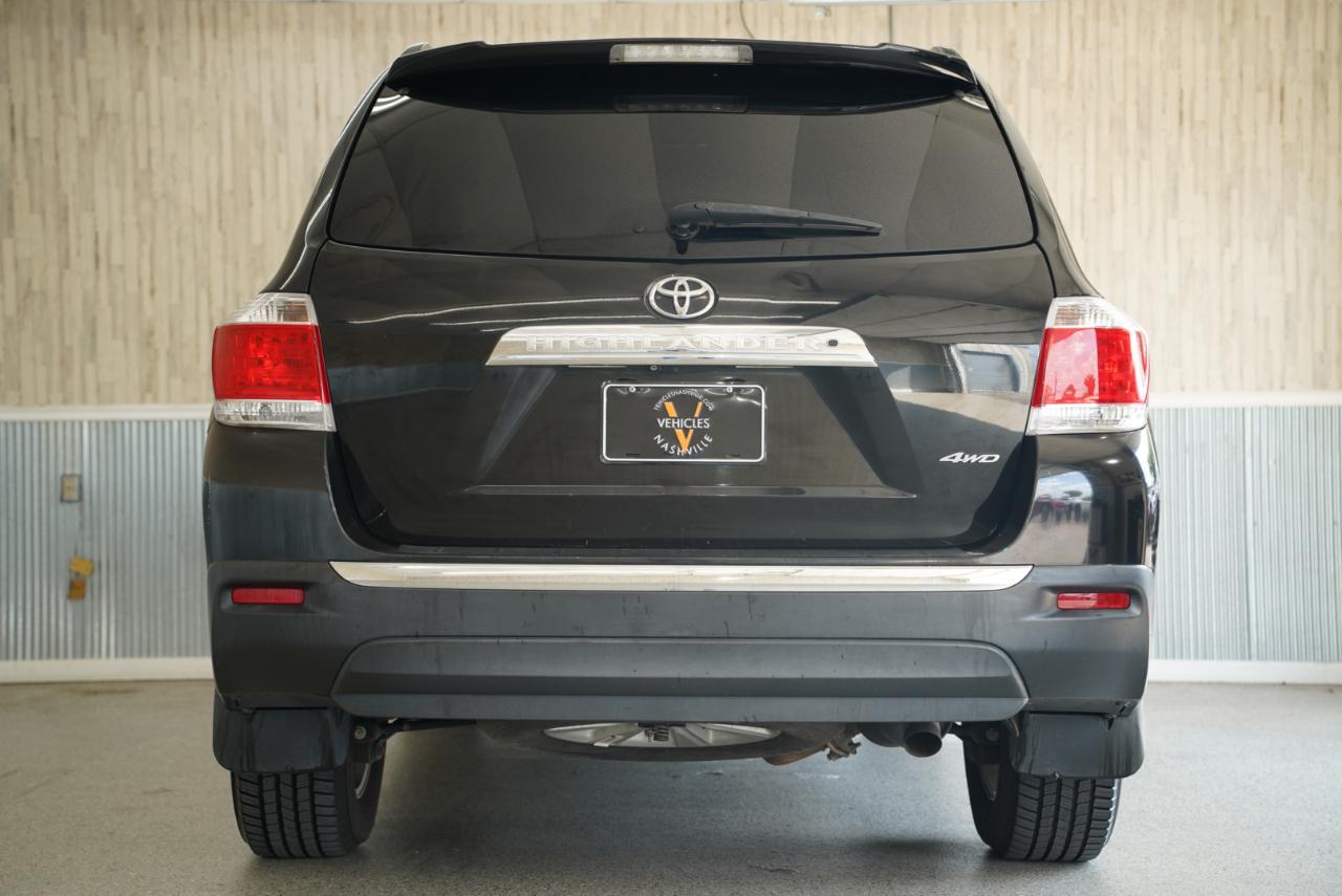Toyota Highlander 4WD 4dr V6 (Natl) 2013