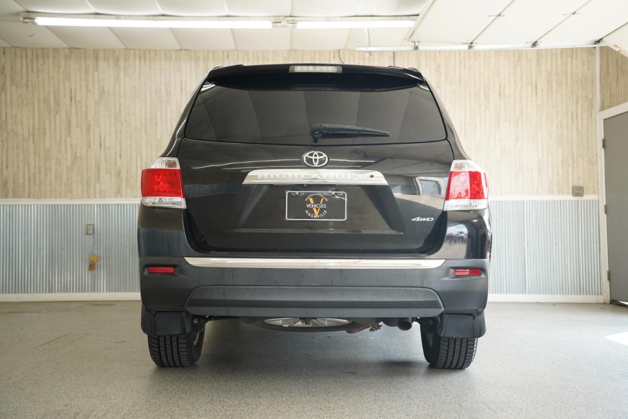 Toyota Highlander 4WD 4dr V6 (Natl) 2013
