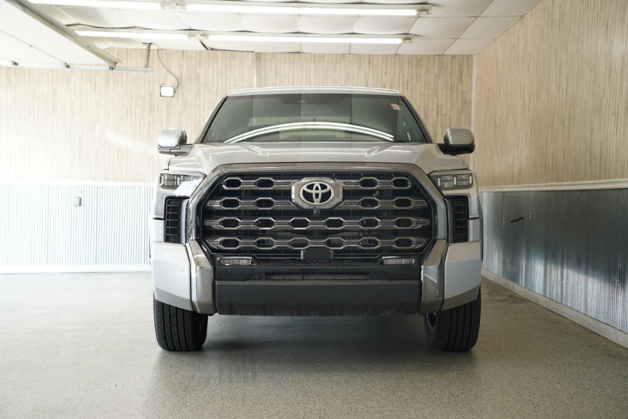 Toyota Tundra 4WD Platinum CrewMax 5.5' Bed (Natl) 2024