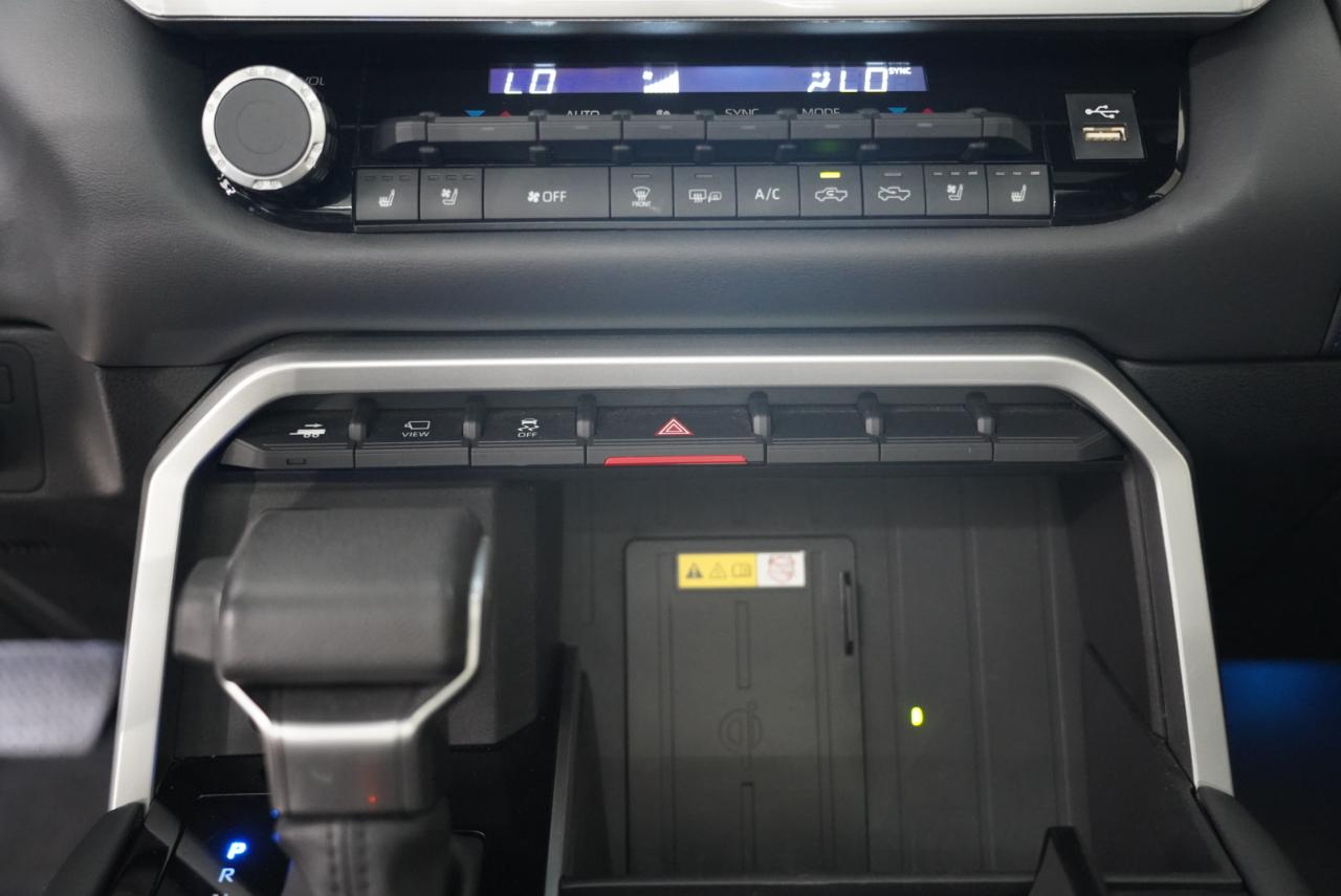 Toyota Tundra 4WD Platinum CrewMax 5.5' Bed (Natl) 2024