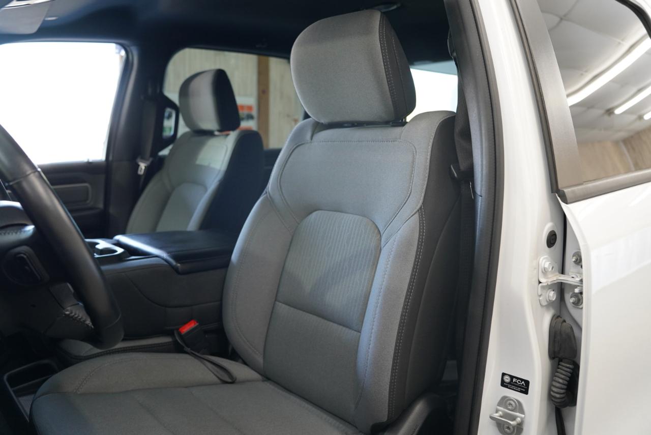 RAM 1500 Big Horn 4x4 Crew Cab 6'4" Box 2022
