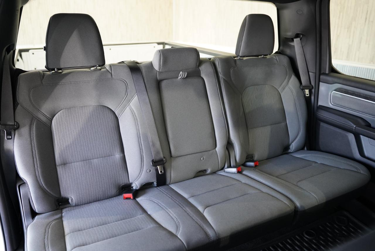 RAM 1500 Big Horn 4x4 Crew Cab 6'4" Box 2022