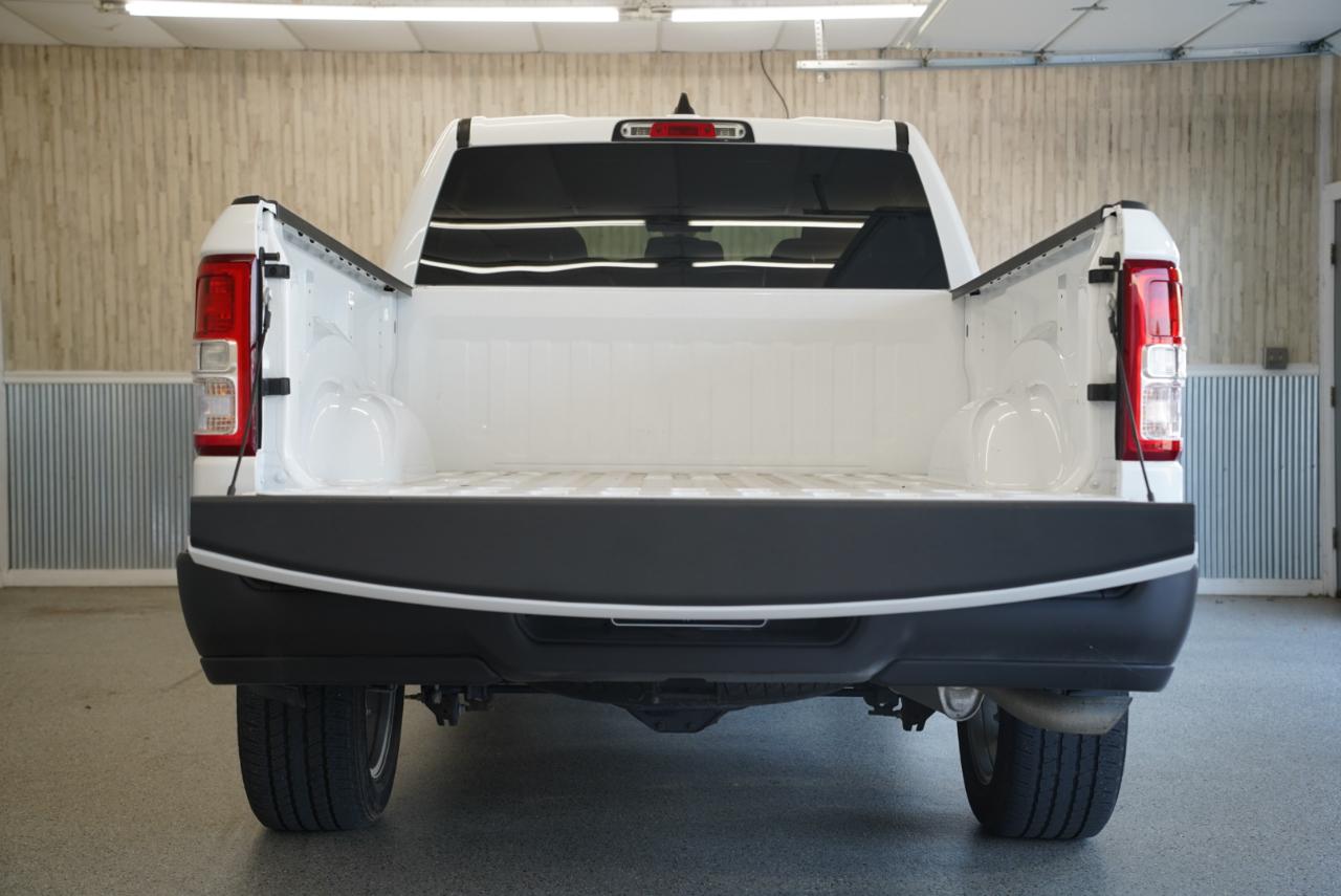 RAM 1500 Big Horn 4x4 Crew Cab 6'4" Box 2022
