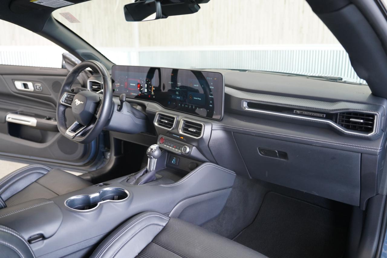 Ford Mustang EcoBoost Fastback 2025