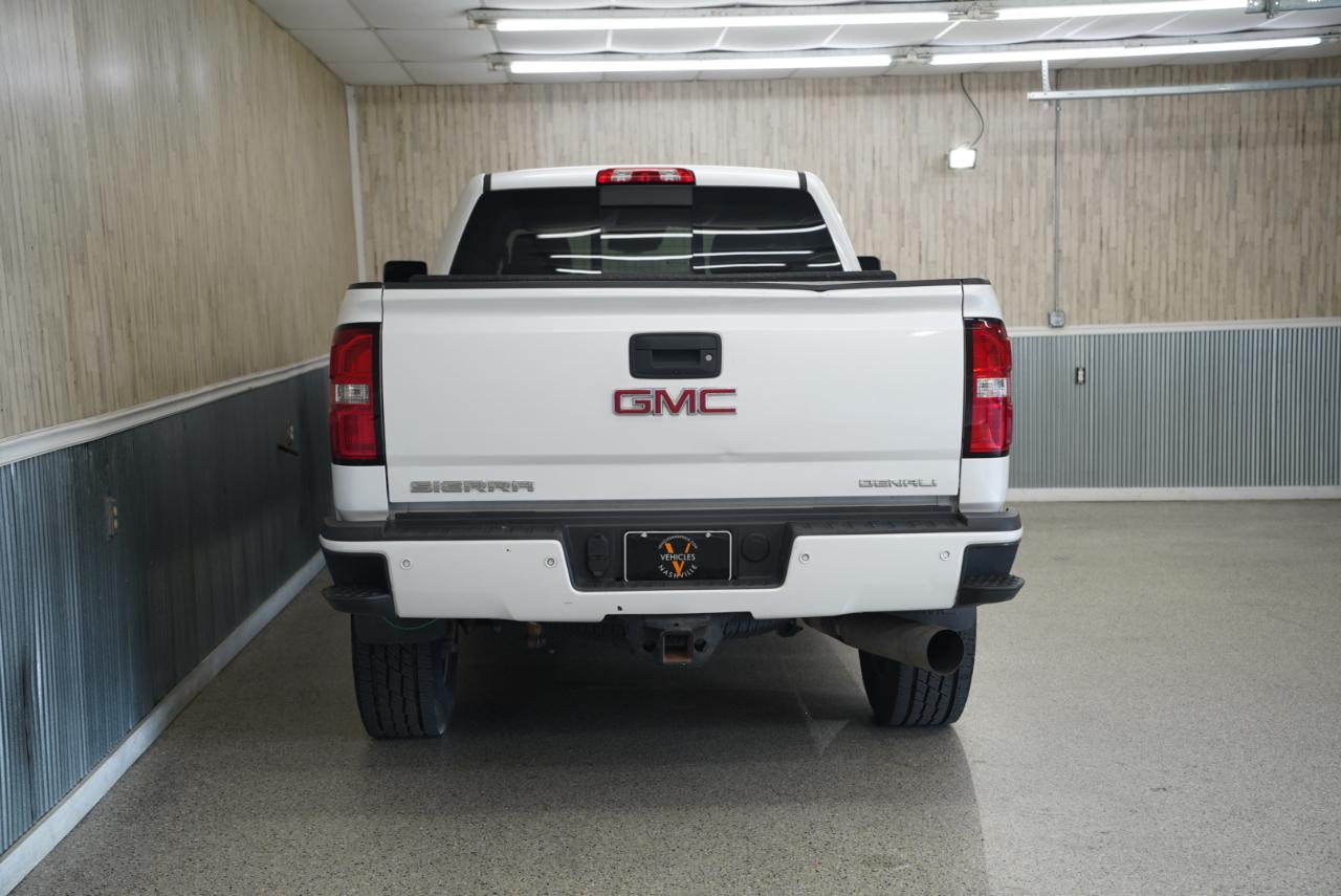 GMC Sierra 2500HD 4WD Crew Cab 153.7" Denali 2019