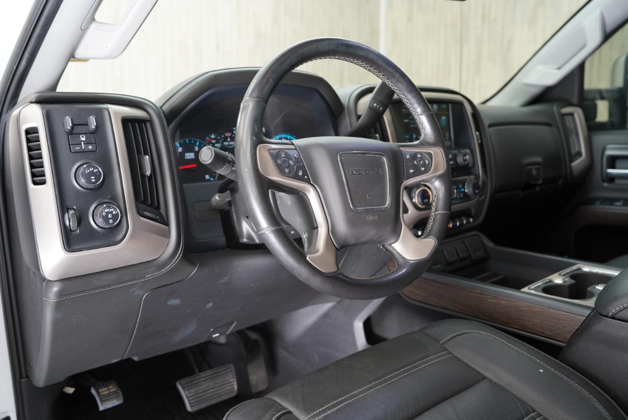 GMC Sierra 2500HD 4WD Crew Cab 153.7" Denali 2019