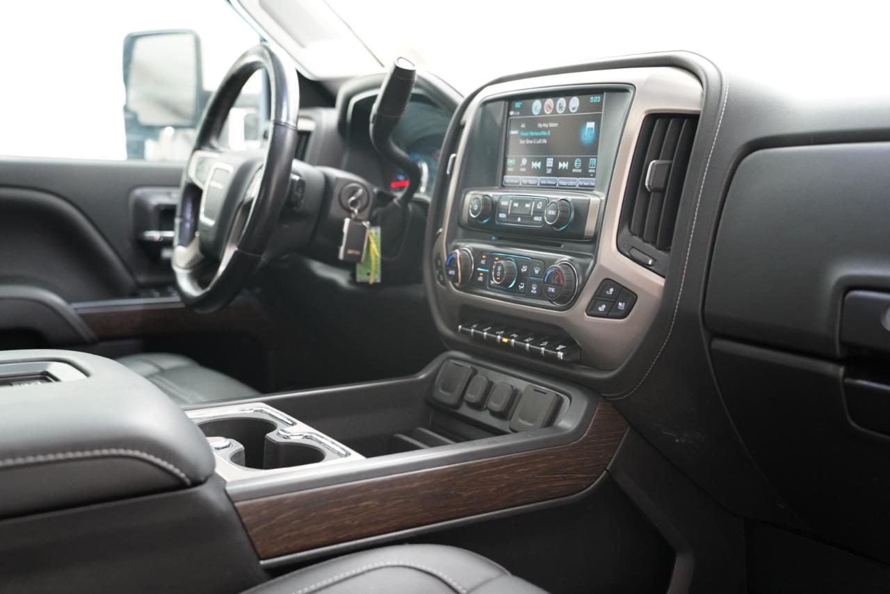 GMC Sierra 2500HD 4WD Crew Cab 153.7" Denali 2019