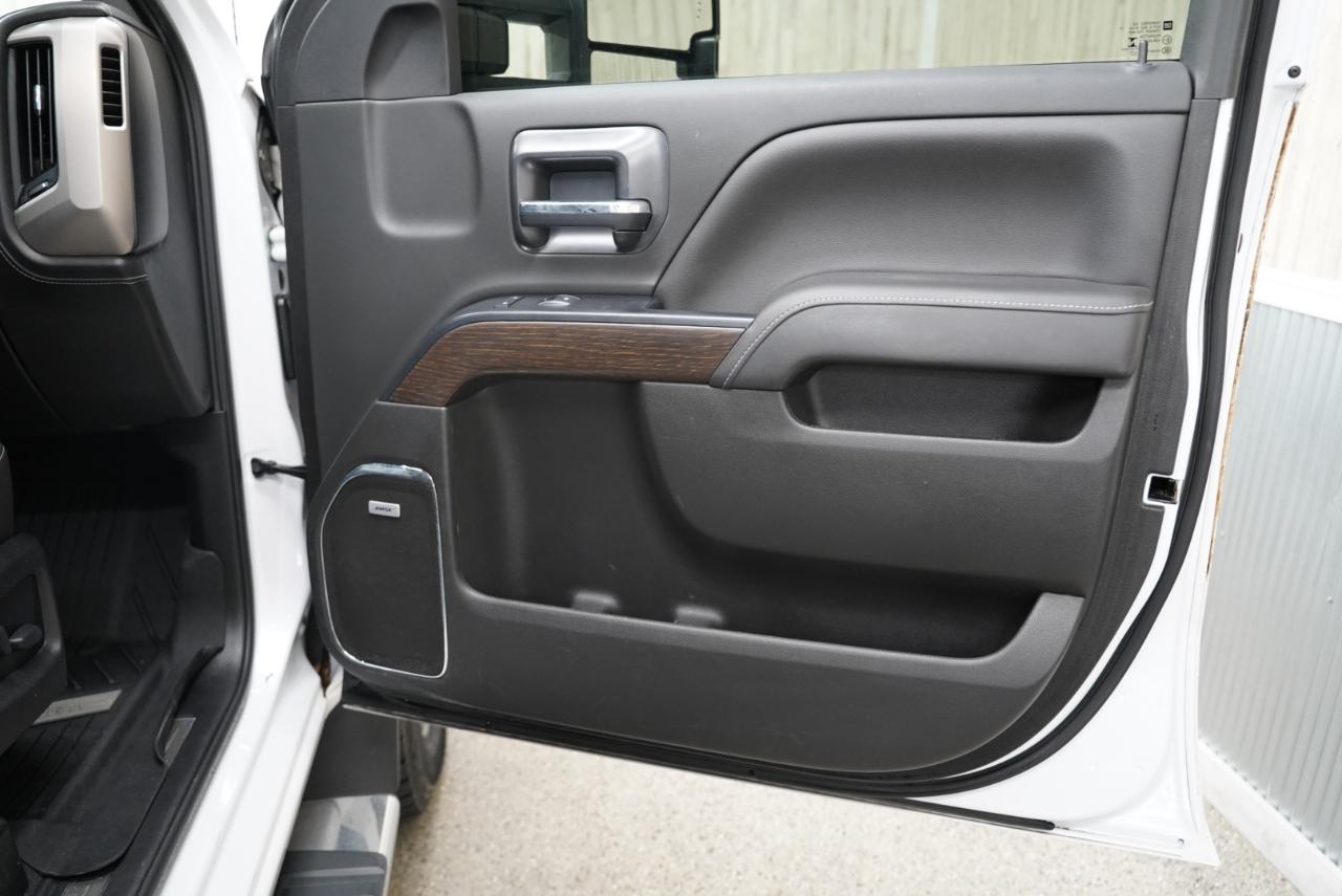 GMC Sierra 2500HD 4WD Crew Cab 153.7" Denali 2019
