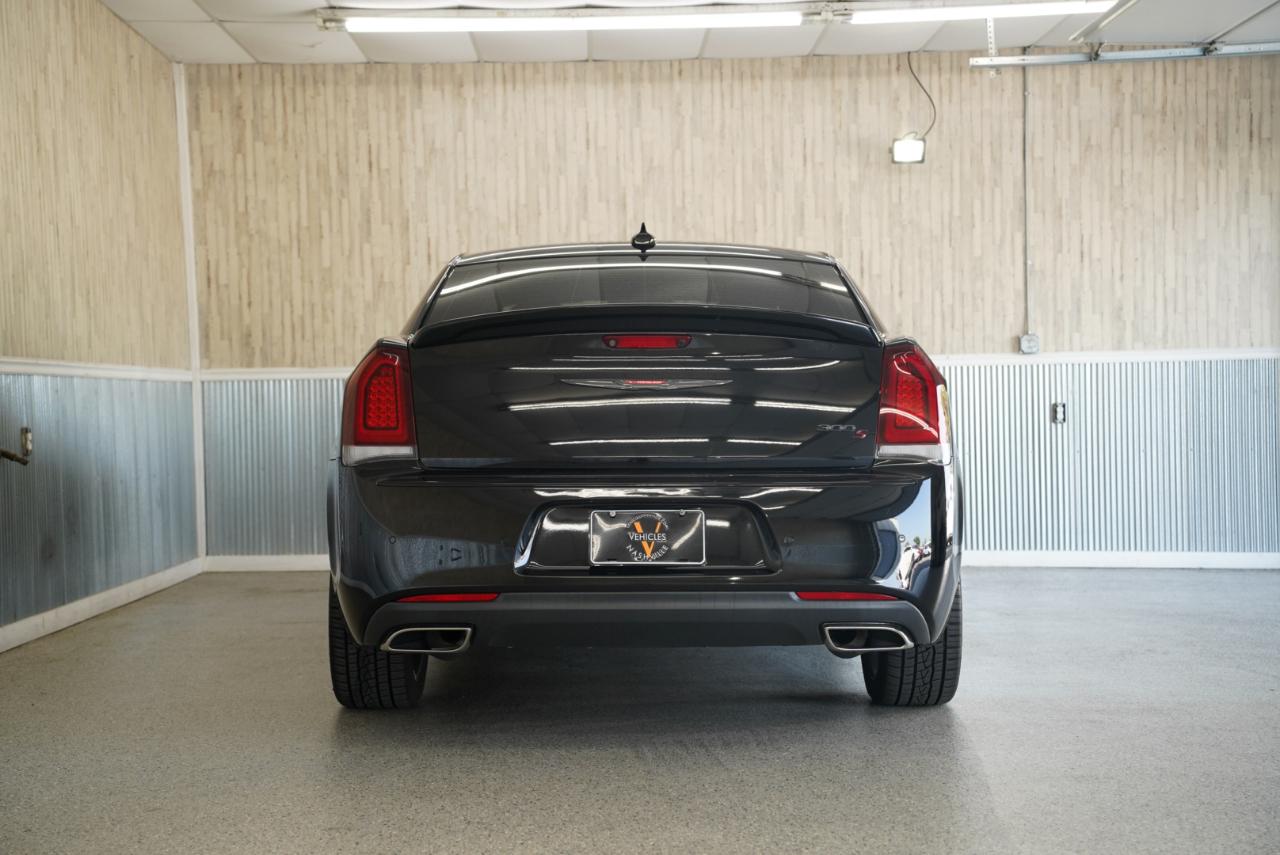 Chrysler 300 300S RWD 2021
