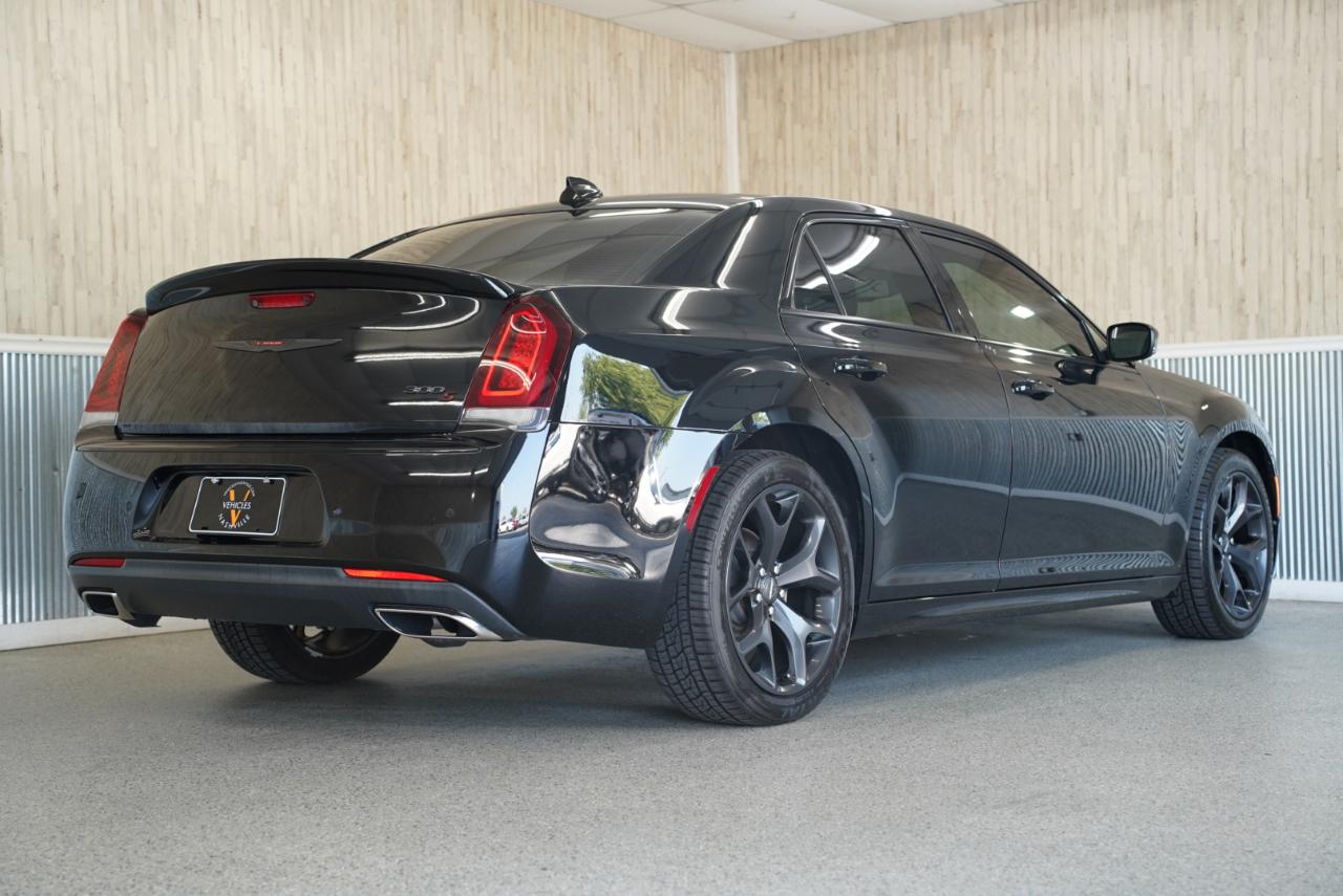 Chrysler 300 300S RWD 2021