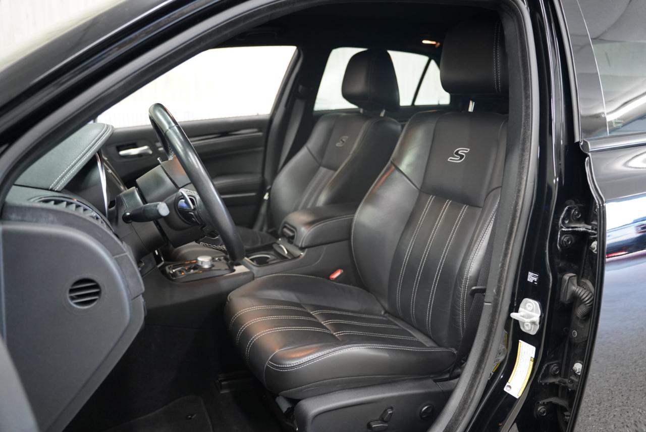 Chrysler 300 300S RWD 2021