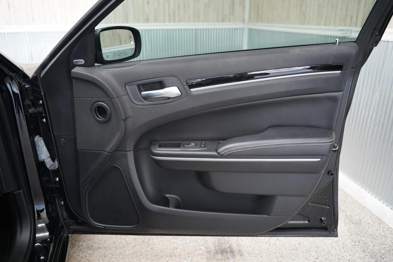 Chrysler 300 300S RWD 2021