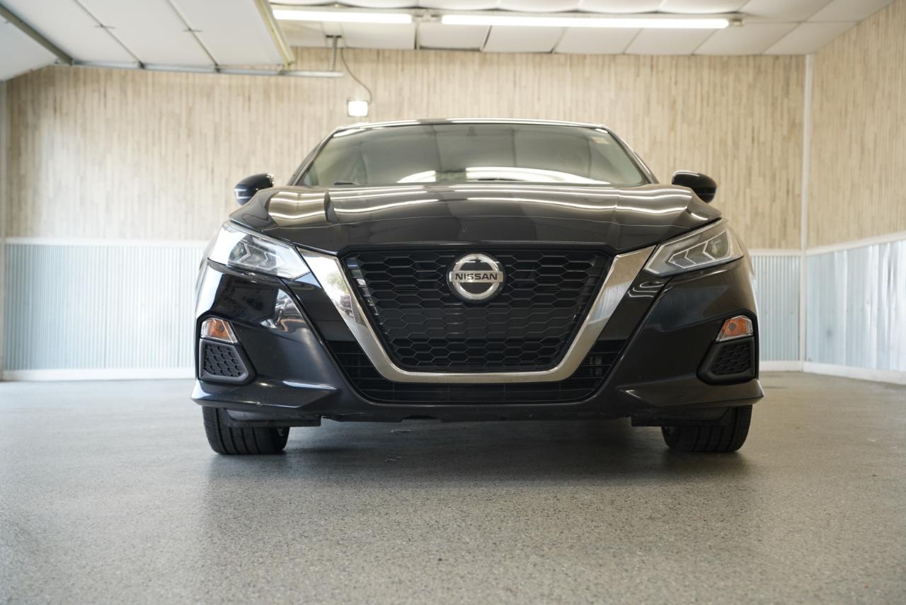 Nissan Altima 2.5 SR Sedan 2019