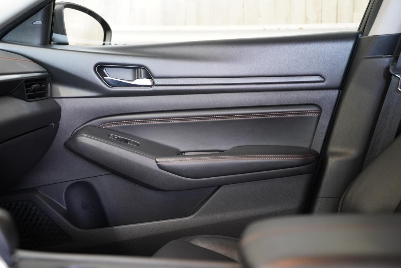 Nissan Altima 2.5 SR Sedan 2019