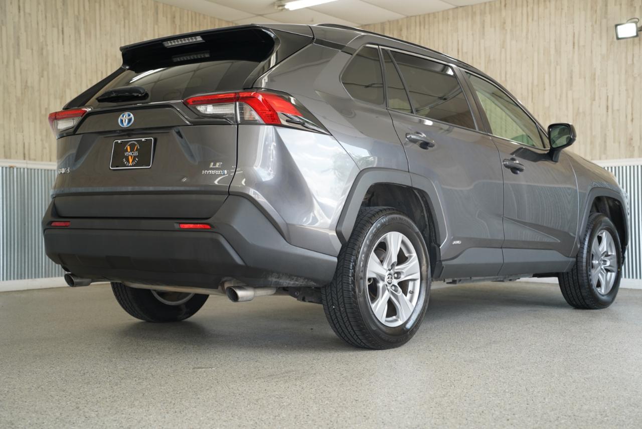 Toyota RAV4 Hybrid LE AWD (Natl) 2022