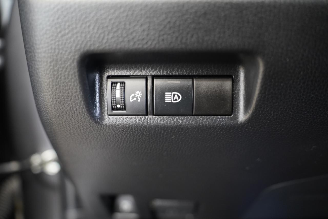 Toyota RAV4 Hybrid LE AWD (Natl) 2022
