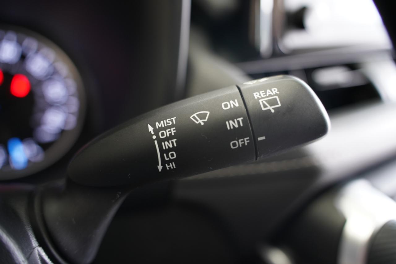 Toyota RAV4 Hybrid LE AWD (Natl) 2022