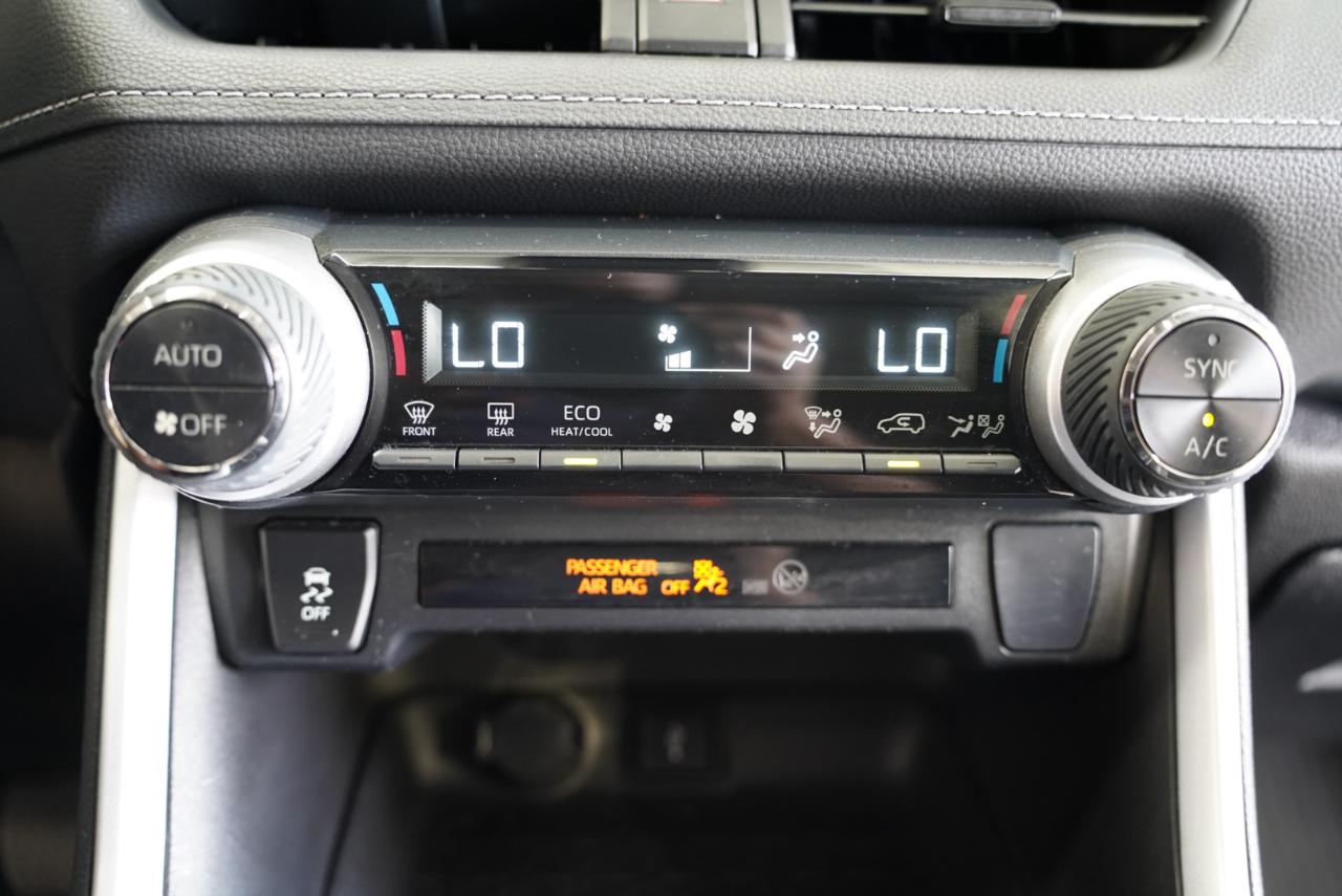 Toyota RAV4 Hybrid LE AWD (Natl) 2022