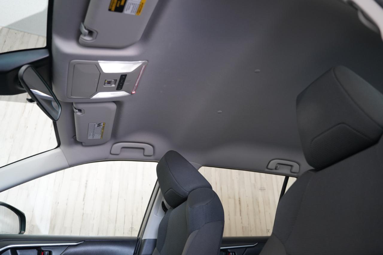 Toyota RAV4 Hybrid LE AWD (Natl) 2022