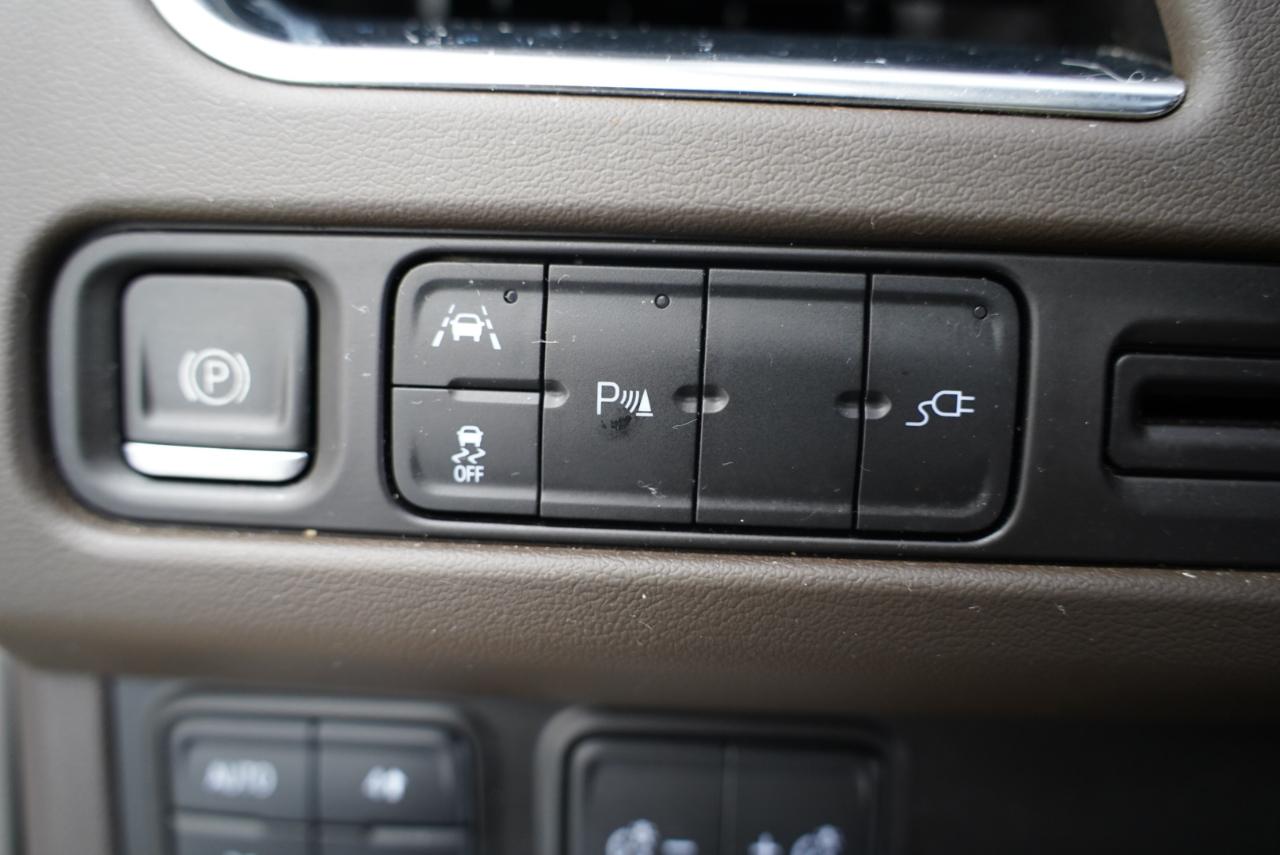 GMC Yukon XL 4WD 4dr SLT 2021