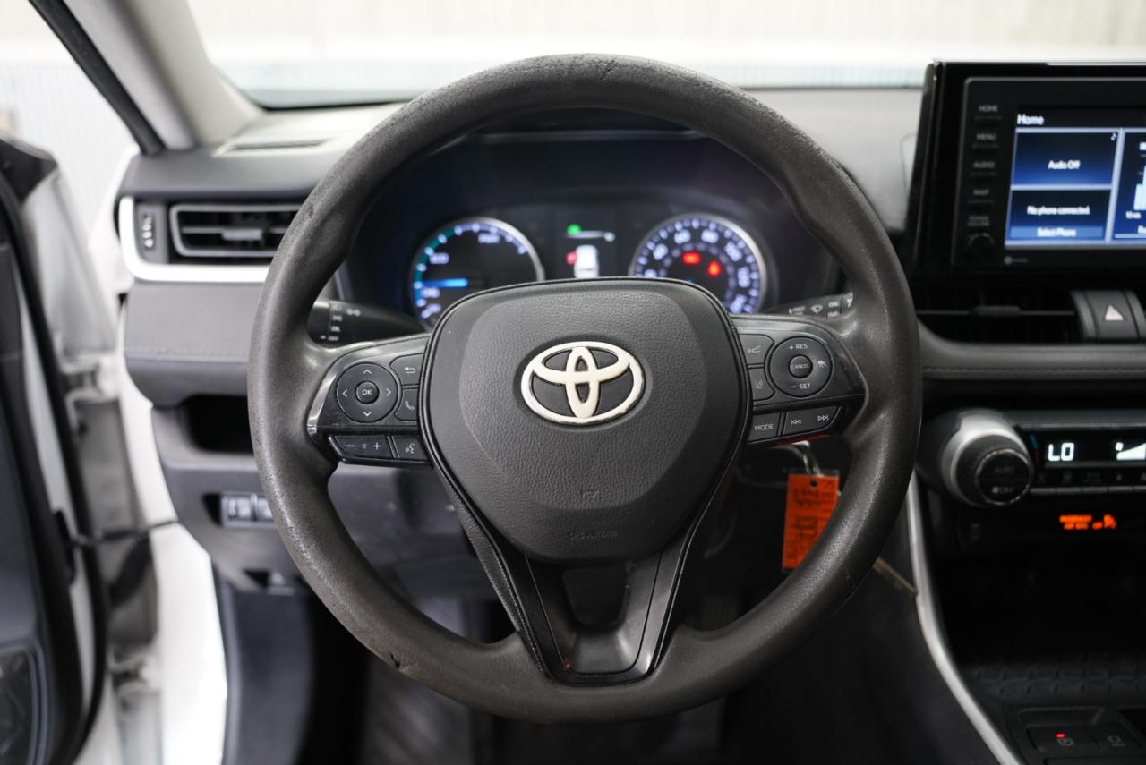 Toyota RAV4 Hybrid LE AWD (Natl) 2021