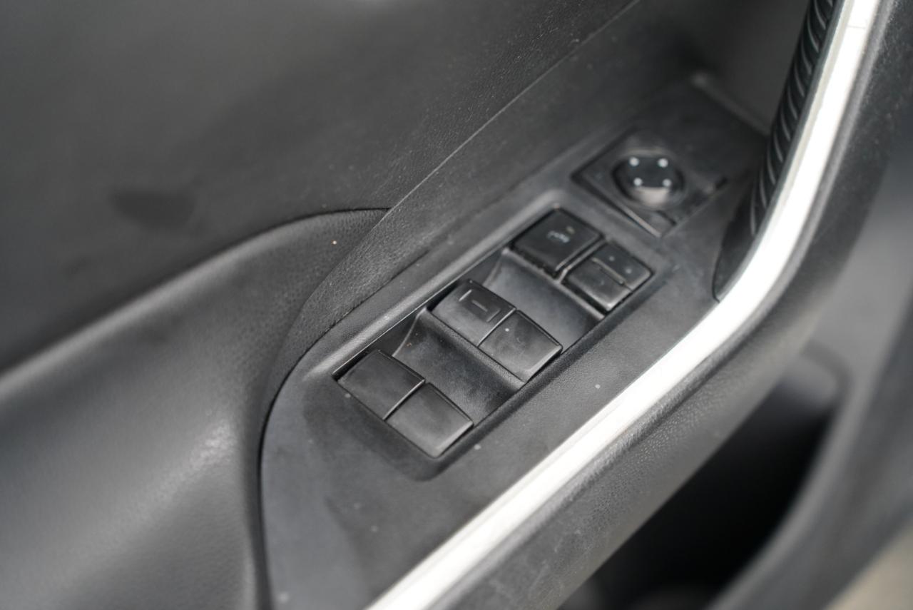 Toyota RAV4 Hybrid LE AWD (Natl) 2021