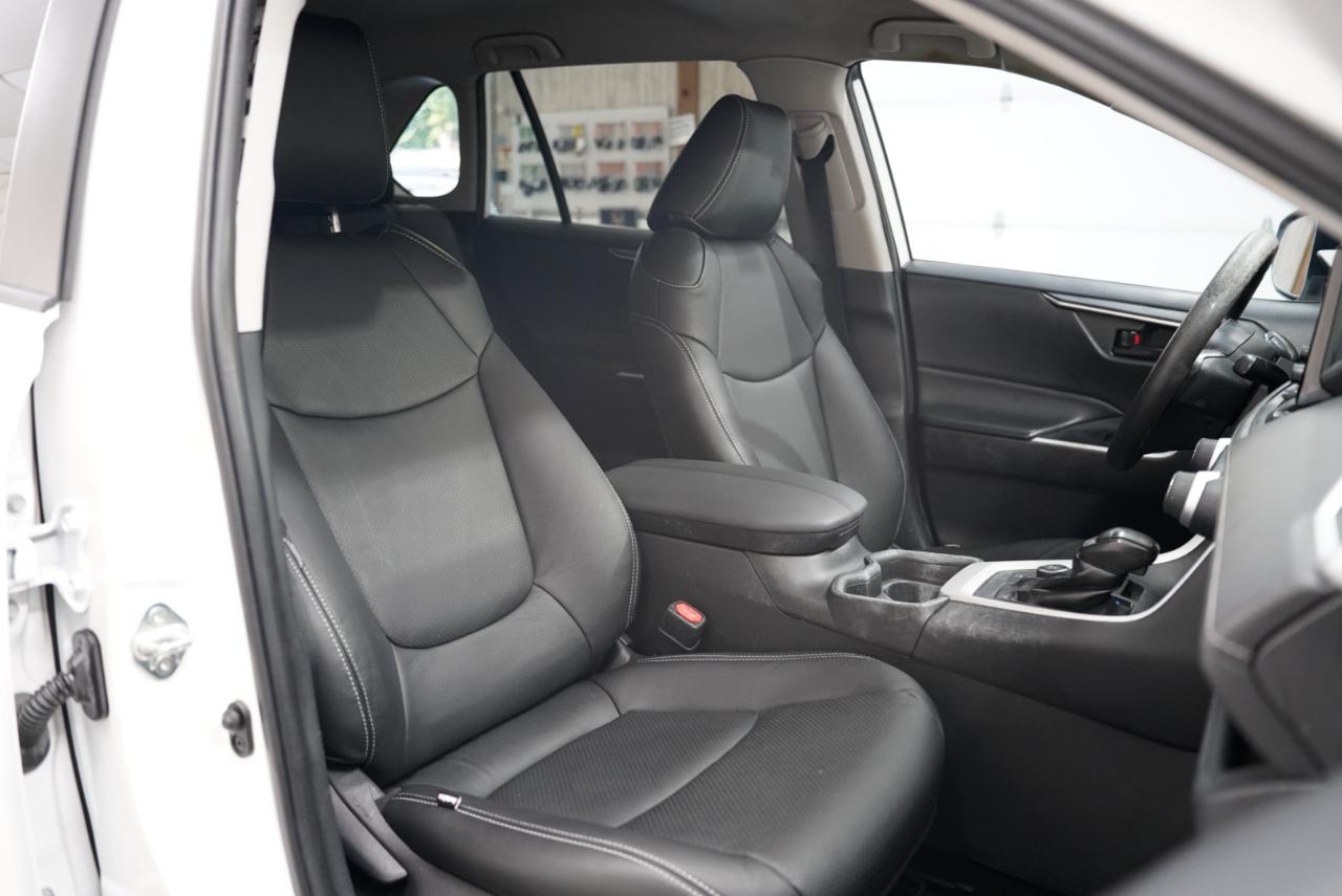 Toyota RAV4 Hybrid LE AWD (Natl) 2021