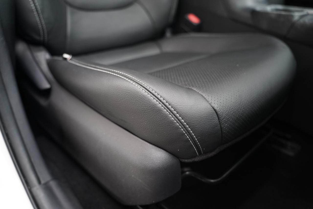 Toyota RAV4 Hybrid LE AWD (Natl) 2021