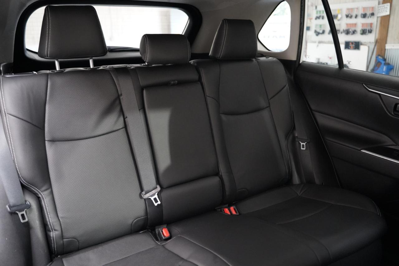 Toyota RAV4 Hybrid LE AWD (Natl) 2021