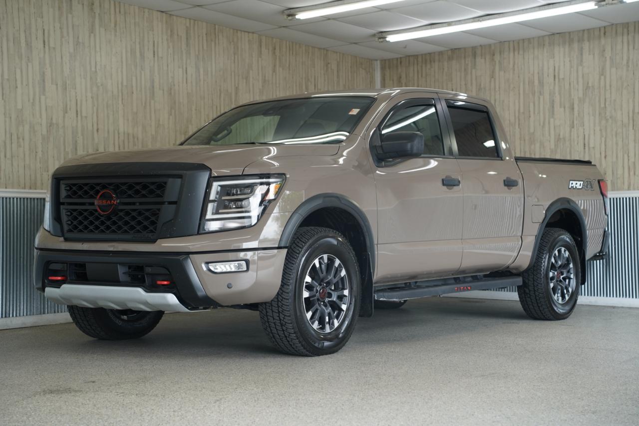 Nissan Titan 4x4 Crew Cab PRO-4X 2023