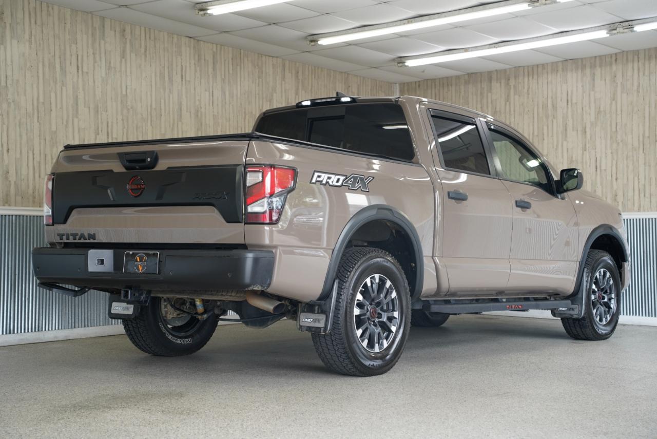 Nissan Titan 4x4 Crew Cab PRO-4X 2023