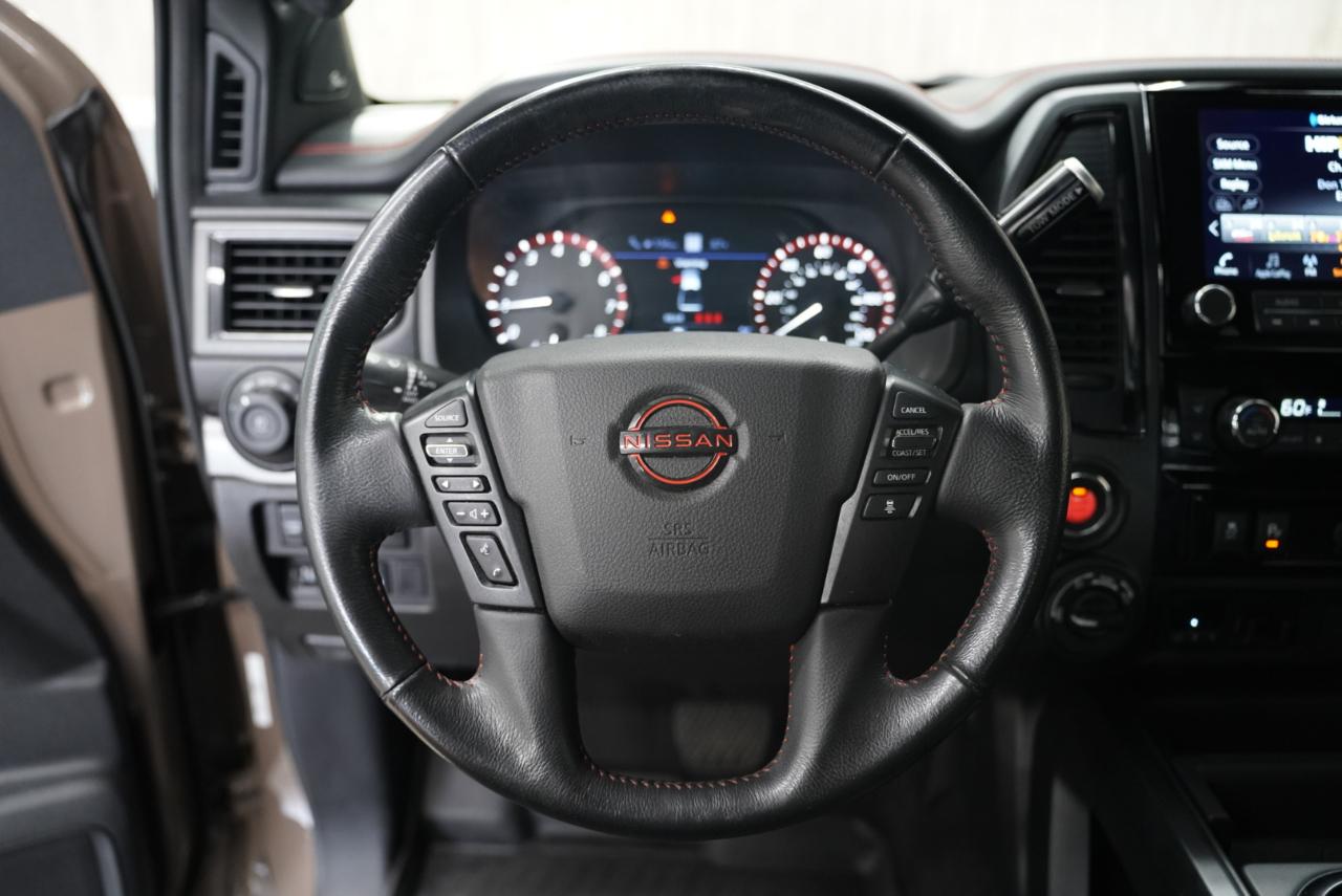 Nissan Titan 4x4 Crew Cab PRO-4X 2023