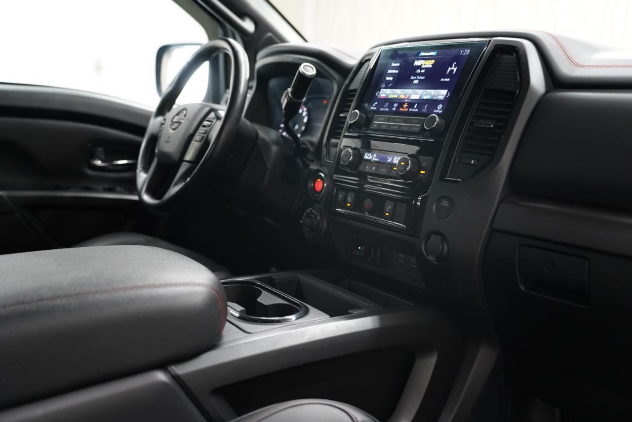 Nissan Titan 4x4 Crew Cab PRO-4X 2023