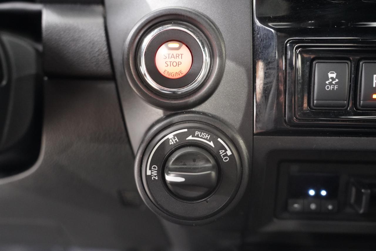 Nissan Titan 4x4 Crew Cab PRO-4X 2023