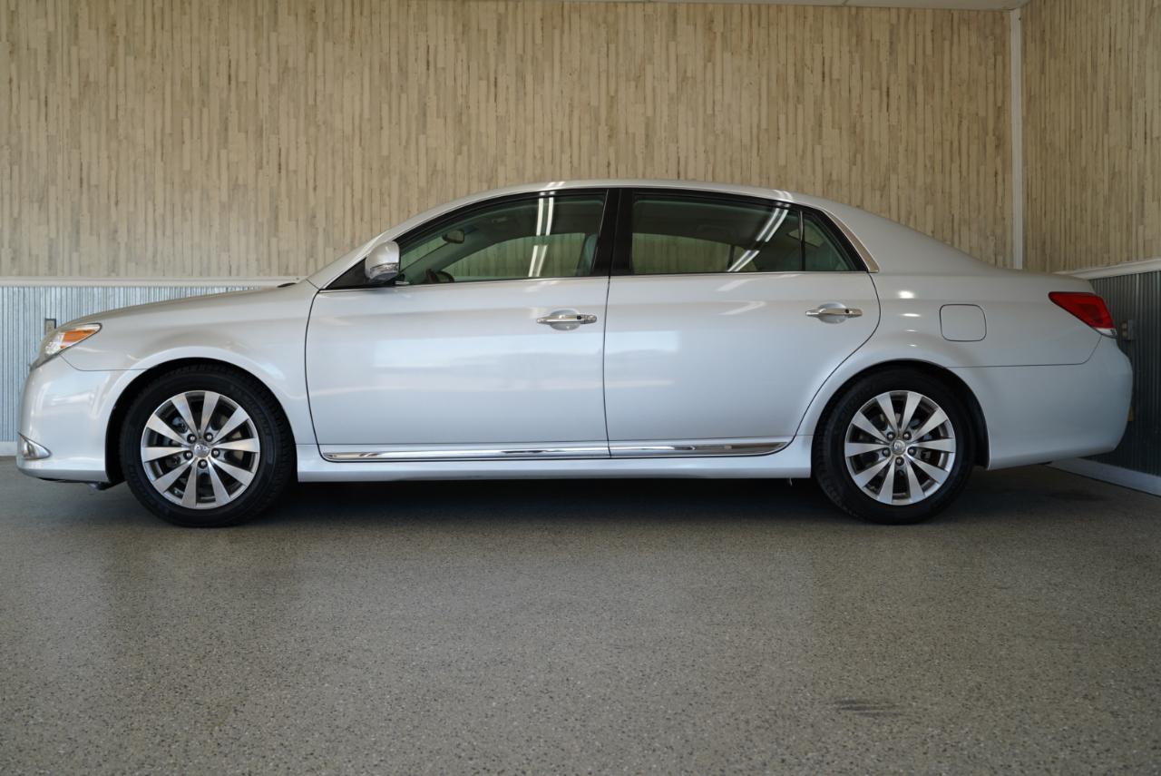 Toyota Avalon Limited 2012