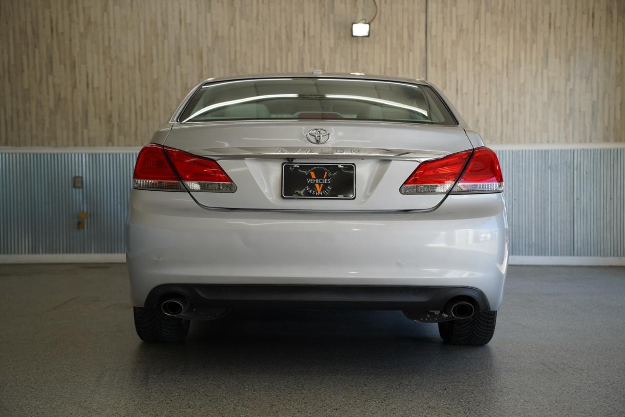 Toyota Avalon Limited 2012