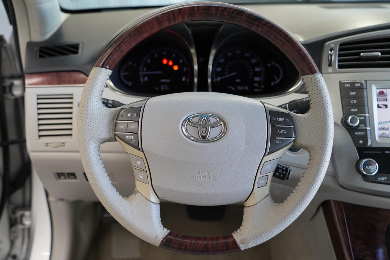 Toyota Avalon Limited 2012