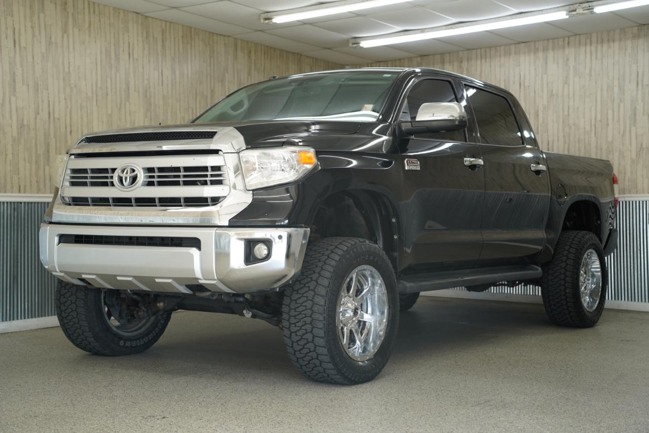 Toyota Tundra 4WD Truck  2014